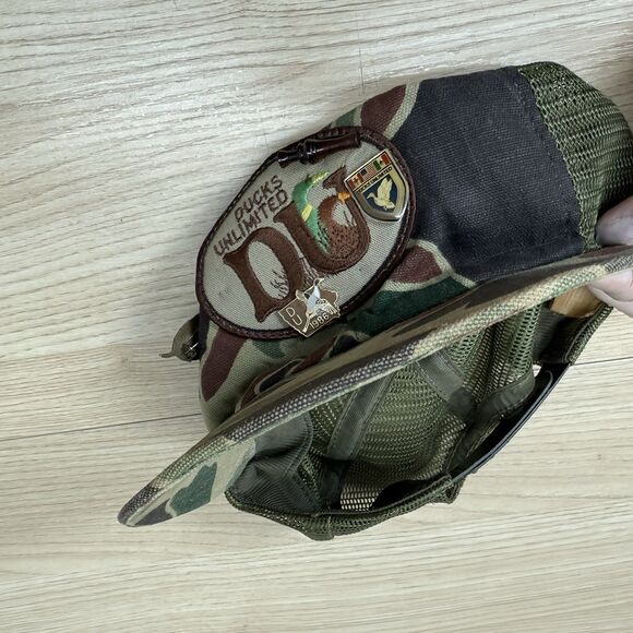 Vintage Ducks Unlimted Camo Patch Hat with Pins Made in USA Trucker Hunting Camp - Picture 14 of 14
